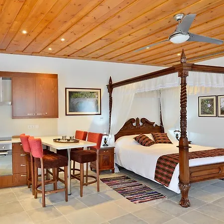 Vasilikis House Landhaus *